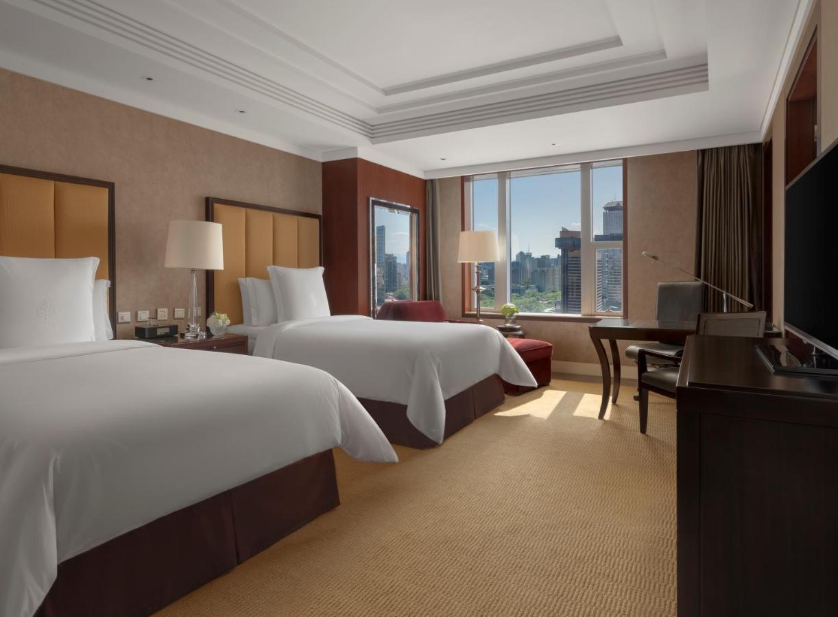 Four Seasons Hotel 5*