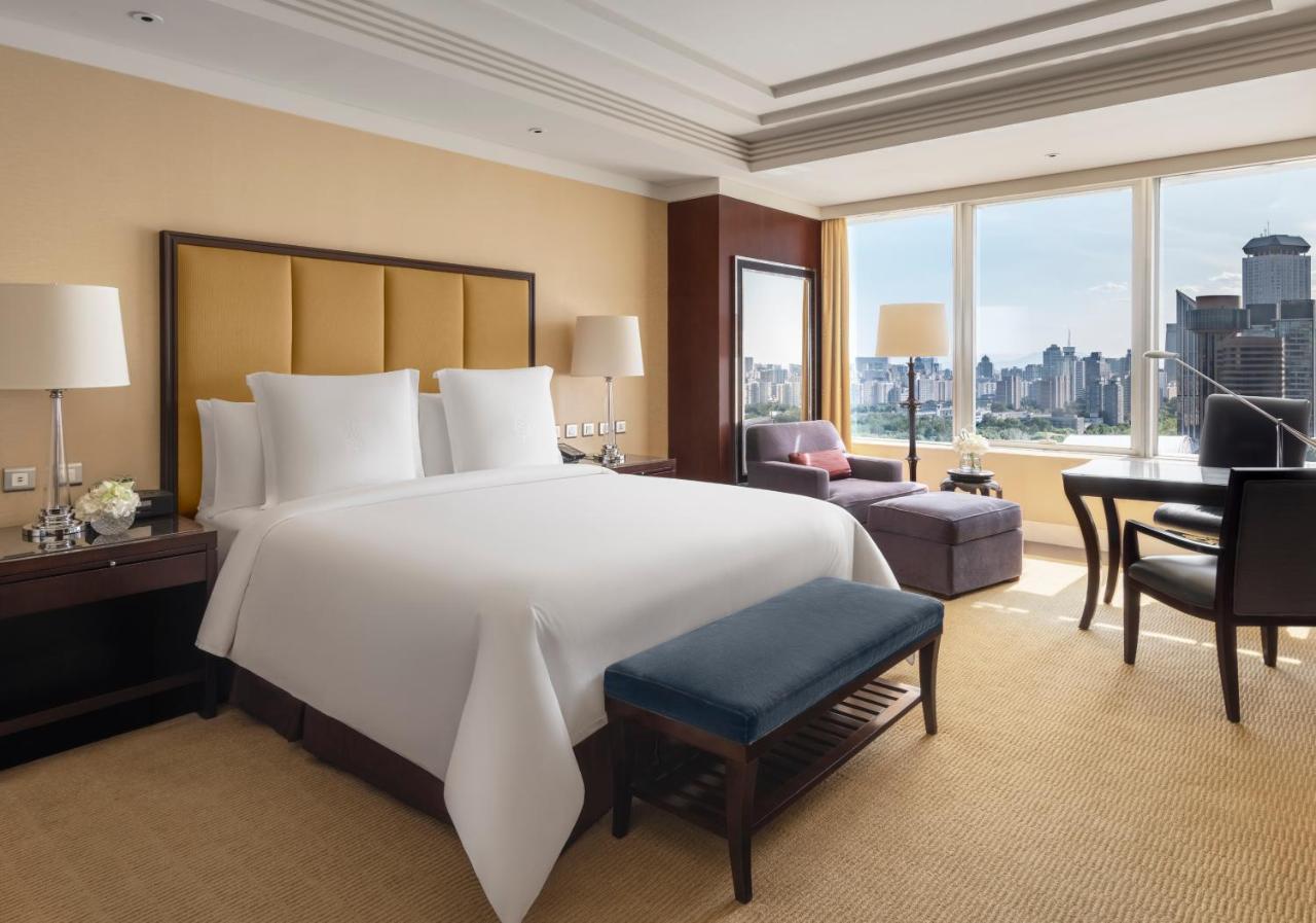 Four Seasons 5*