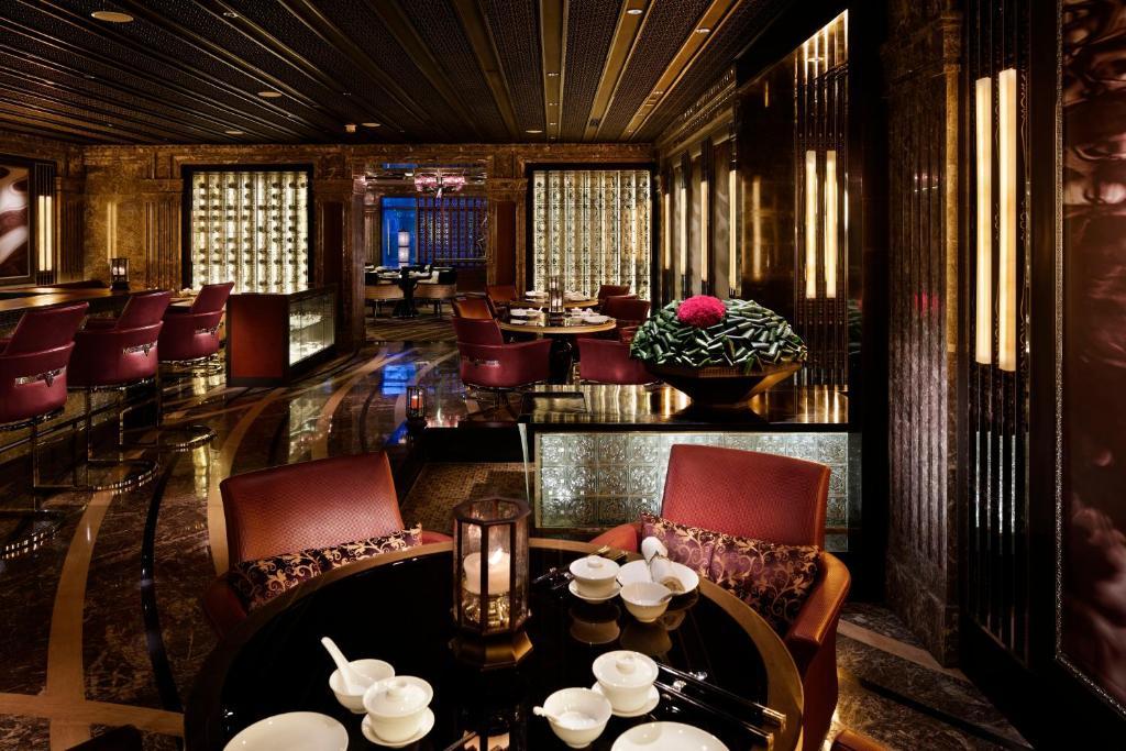 Four Seasons Hotel 5*